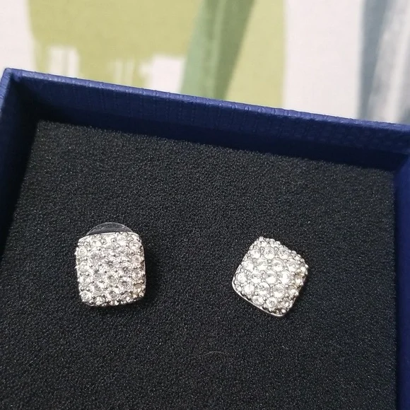 Authentic Swarovski Studs EUC